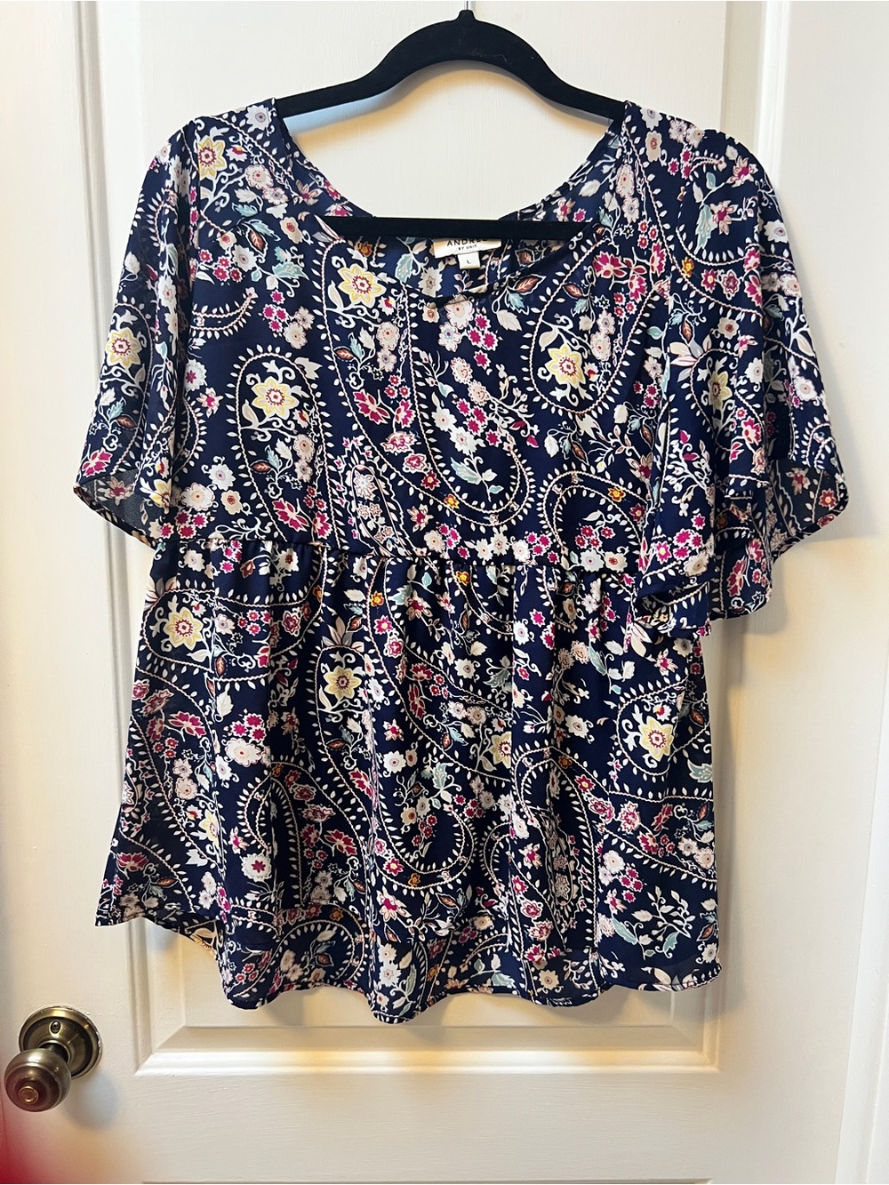 Andree by unit Women’s Navy Floral Paisley Short Sleeve Peplum Top